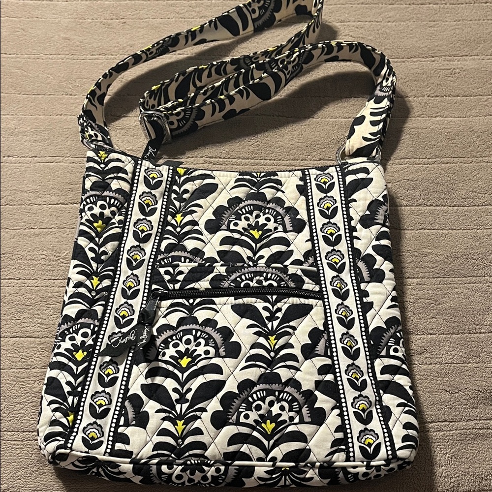 Vera Bradley Black & White medium bag